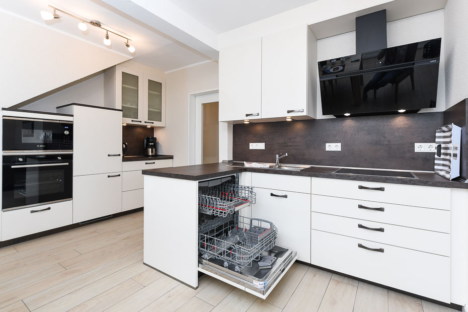 Ferienwohnung „unten rechts“ - Wohnzimmer mit integriertem Küchenbereich