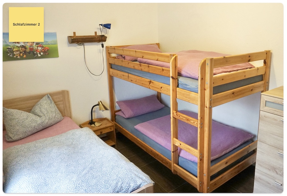 Ferienhaus „Carolinenhof 9“ - Schlafzimmer 2/Kinderzimmer