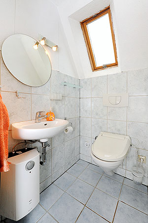 Ferienhaus „Gisela“ - separates WC im Obergeschoss
