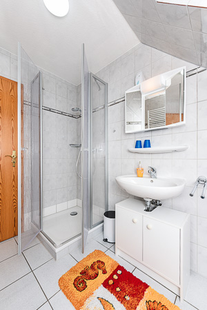 Ferienwohnung „Steuerbord“ - Badezimmer