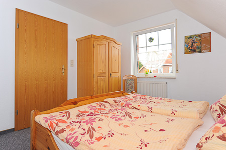 Ferienwohnung „Steuerbord“ - Schlafzimmer 1