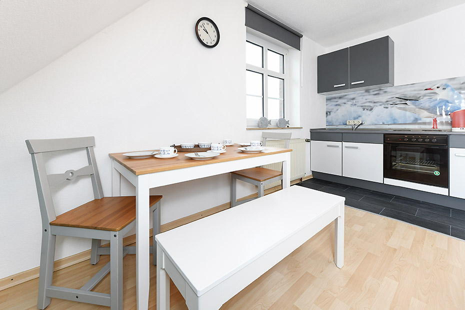 Ferienwohnung 2 - Wohnraum mit integrierter Küche