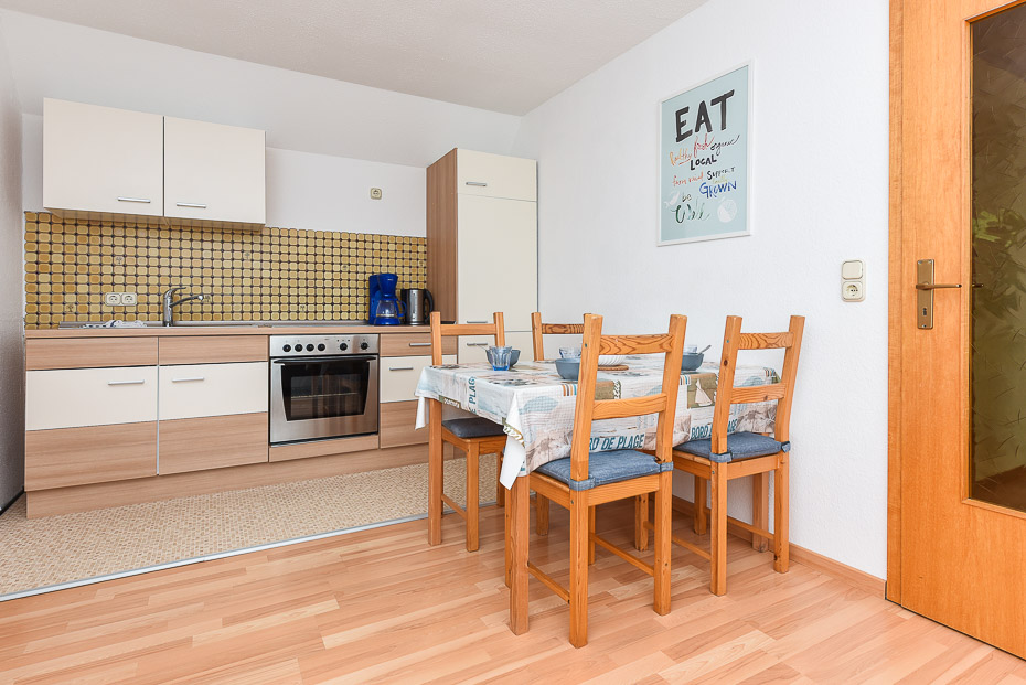 Ferienwohnung 3 - Wohnraum mit integrierter Küche