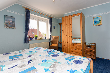 Ferienwohnung „Haus Liekedeeler“ - Schlafzimmer