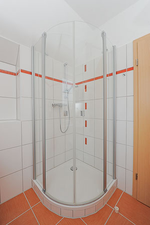 Ferienhaus „Möwenweg“ - Badezimmer