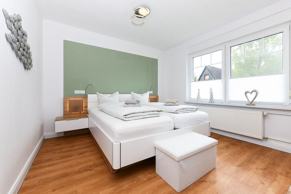 Ferienhaus „Möwenweg“ - Schlafzimmer 1