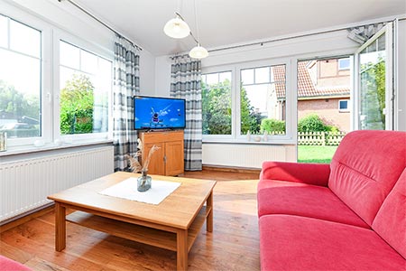 Ferienhaus „Möwenweg“ - Wohnzimmer