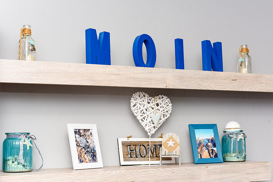 Ferienwohnung „Meer“ - Wohnzimmer mit integriertem Küchenbereich