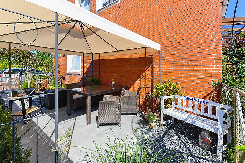 Ferienwohnung „Meer“ - Terrasse für beide Ferienwohnungen unseres Hauses