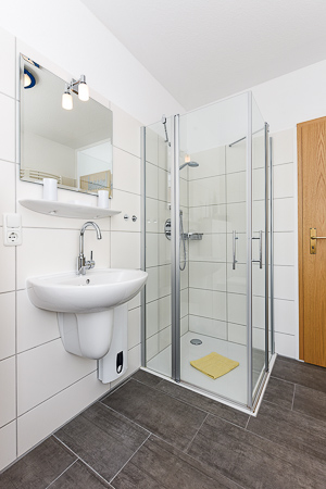 Ferienwohnung - Badezimmer