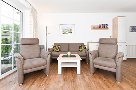 Ferienwohnung - Wohnzimmer mit integriertem Küchenbereich