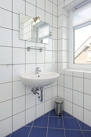 Ferienwohnung „Lee“ - Badezimmer 1