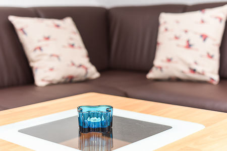 Ferienwohnung „Lee“ - Wohnzimmer mit integriertem Küchenbereich