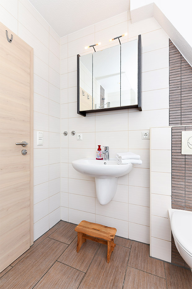Ferienhaus „Nixe“ - Badezimmer