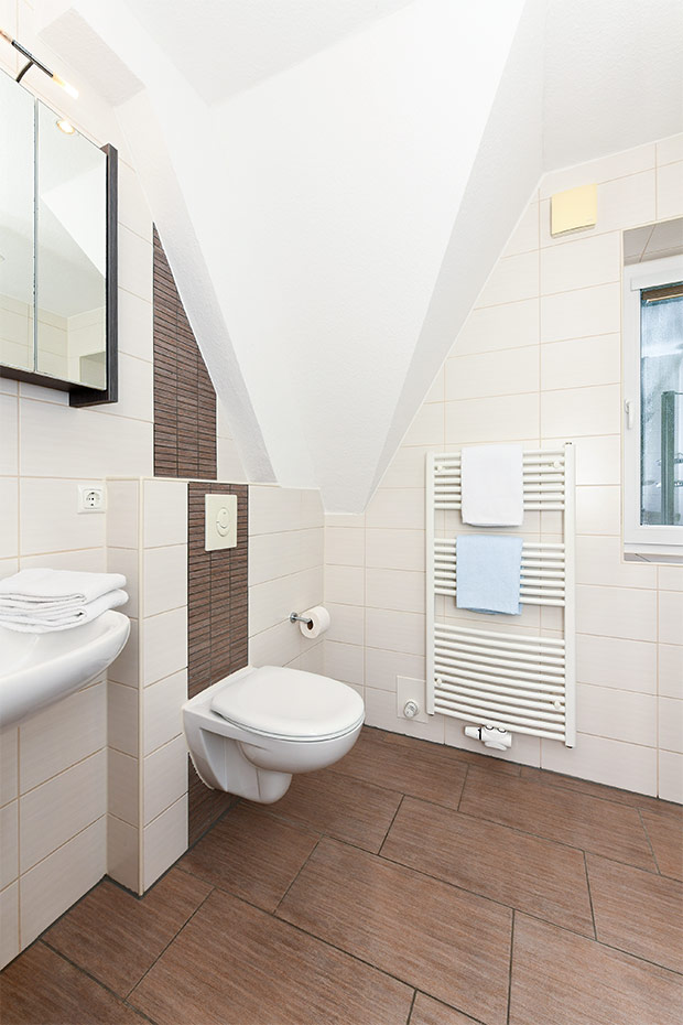 Ferienhaus „Nixe“ - Badezimmer