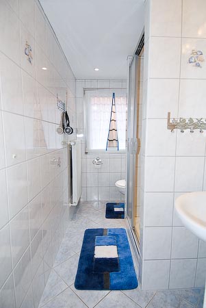 Ferienwohnung 1 - Badezimmer