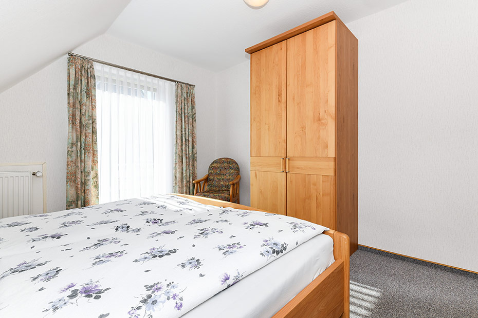 Ferienwohnung 2 - Schlafzimmer