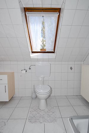 Ferienwohnung 3 - Badezimmer