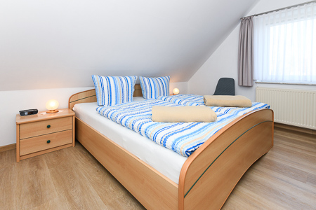 Ferienwohnung 3 - Schlafzimmer 1