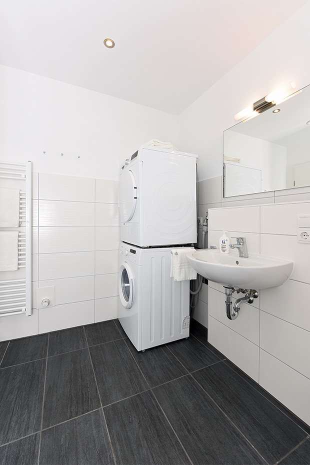 Ferienhaus „Nordseegold“ - Badezimmer im Obergeschoss