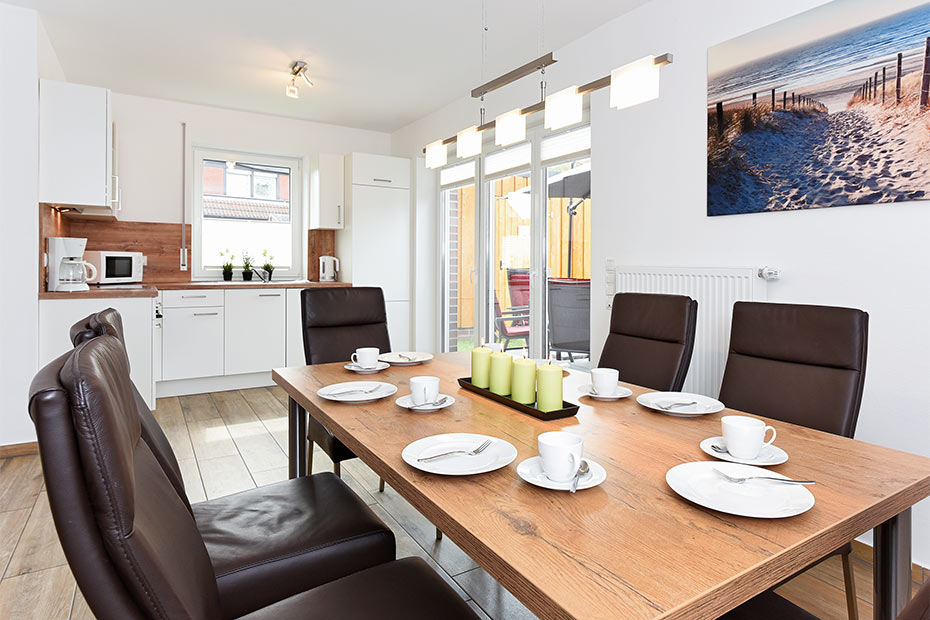 Ferienhaus „Nordseegold“ - Wohnraum mit integrierter Küche