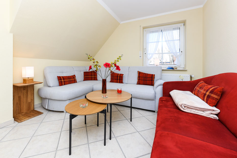 Ferienwohnung 2 - Wohnraum mit integrierter Küche