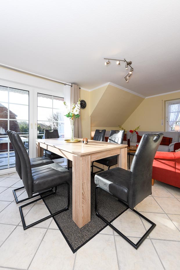 Ferienwohnung 2 - Wohnraum mit integrierter Küche