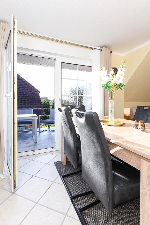 Ferienwohnung 2 - Wohnraum mit integrierter Küche