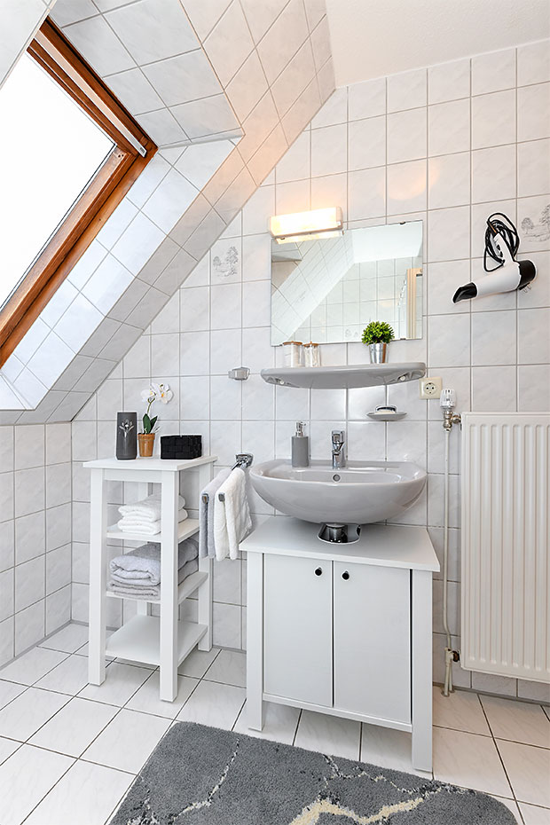 Ferienwohnung 3 - Badezimmer