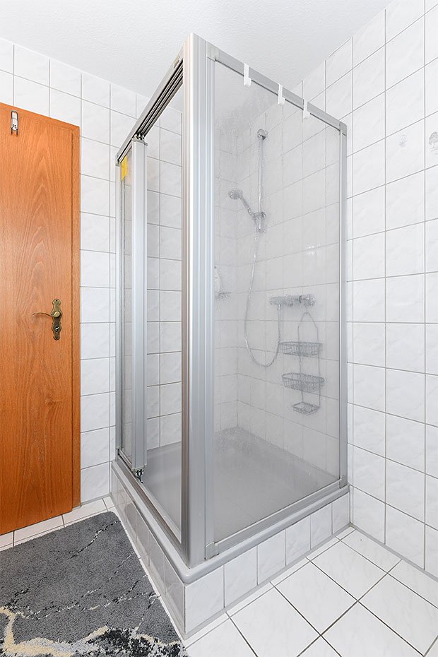 Ferienwohnung 3 - Badezimmer