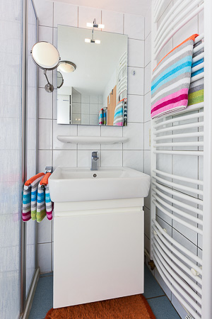 Ferienhaus „Nordseeluft“ - Badezimmer