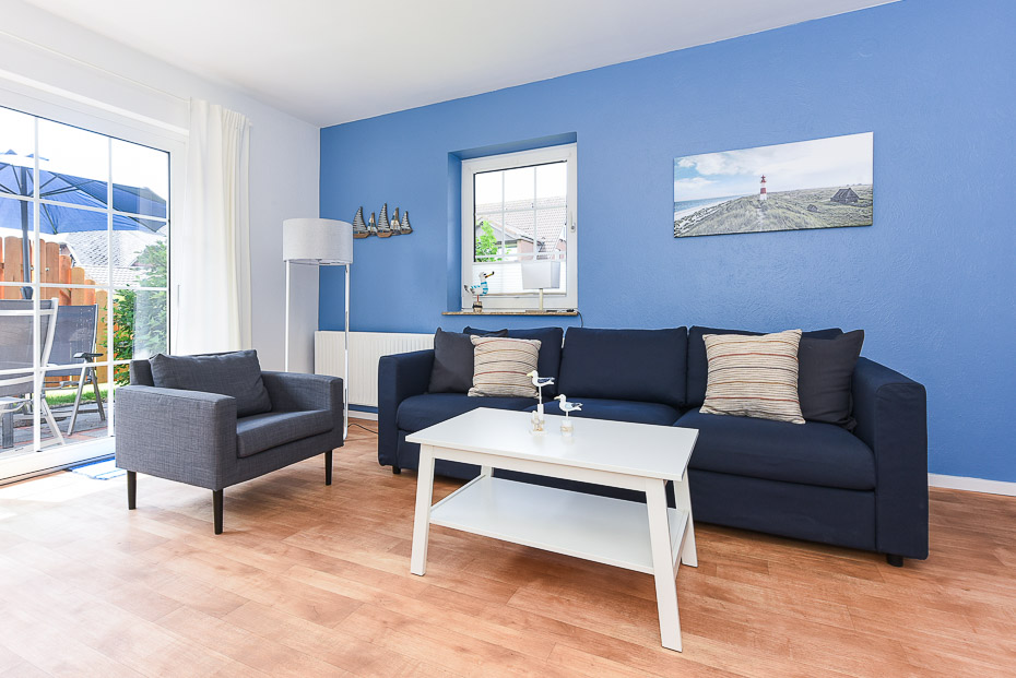 Ferienwohnung 1 - Wohnzimmer mit integriertem Küchenbereich