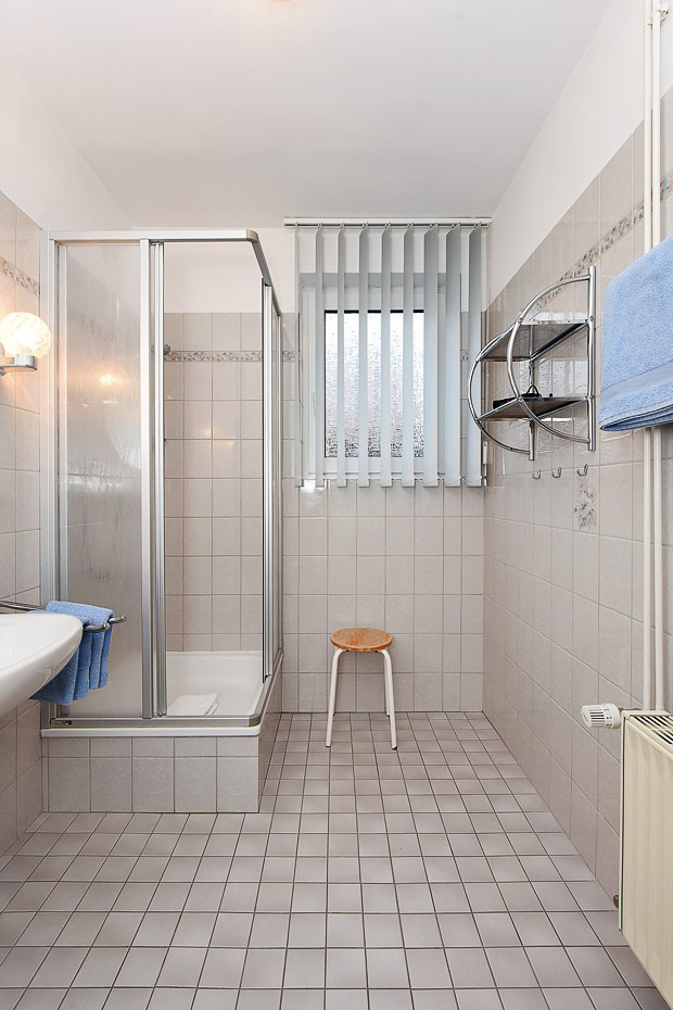 Ferienwohnung „unten“ - Badezimmer