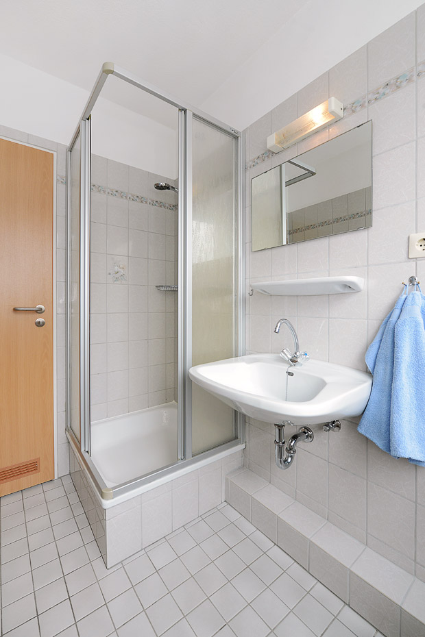 Ferienwohnung „oben links“ - Badezimmer