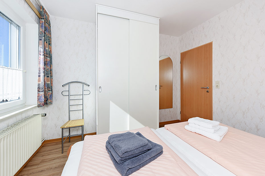 Ferienwohnung „oben links“ - Schlafzimmer