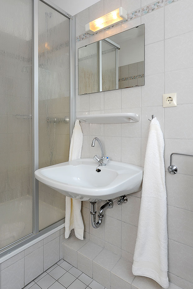Ferienwohnung „oben rechts“ - Badezimmer