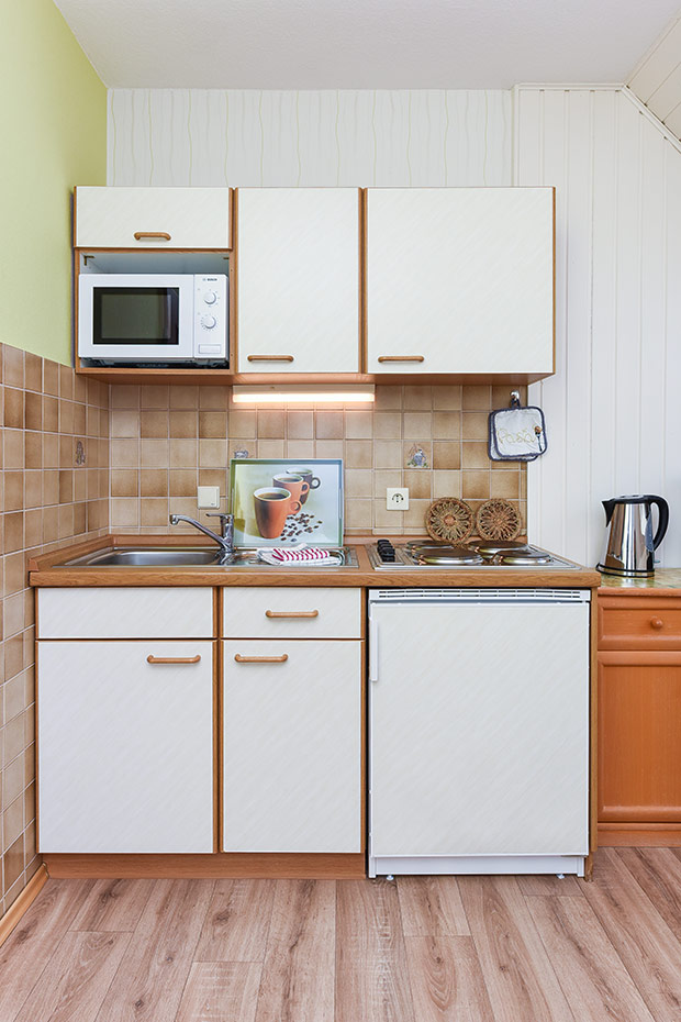 Ferienwohnung „oben rechts“ - Wohnzimmer mit integriertem Küchenbereich