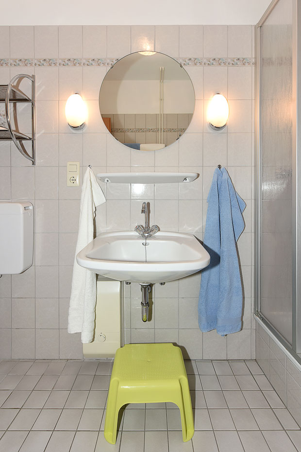 Ferienwohnung „unten“ - Badezimmer