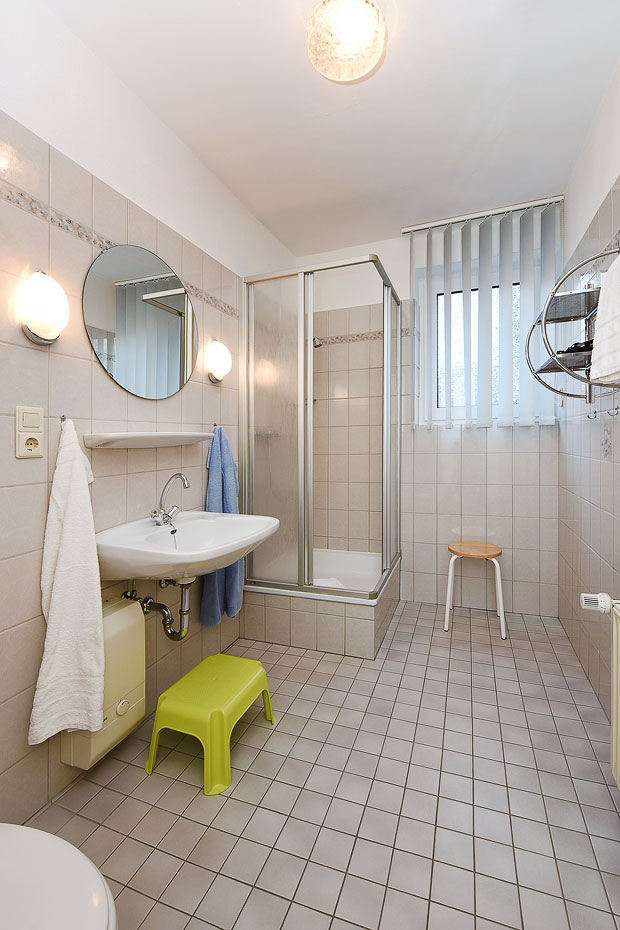 Ferienwohnung „unten“ - Badezimmer