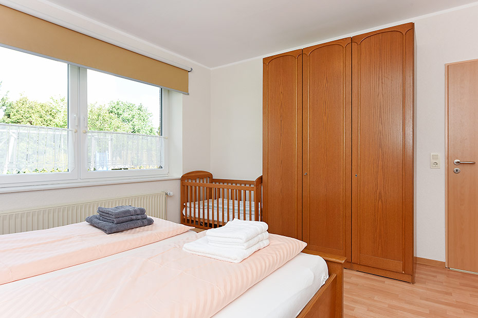 Ferienwohnung „unten“ - Schlafzimmer 1