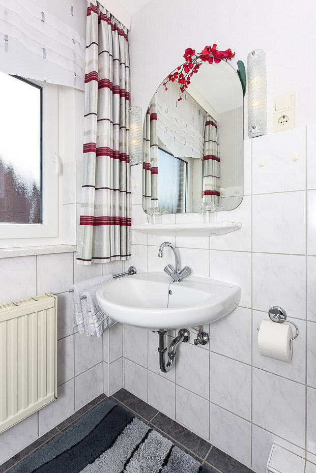 Ferienwohnung „Backbord“ - Badezimmer