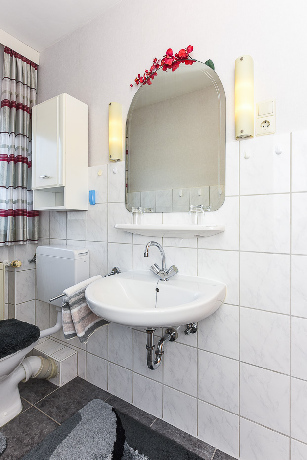 Ferienwohnung „Steuerbord“ - Badezimmer