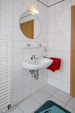 Ferienwohnung 2 - Badezimmer