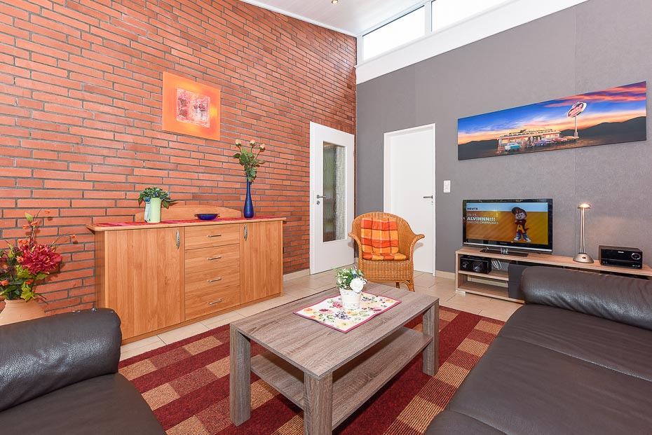 Ferienhaus „Sonnentau“ - Wohnraum mit integrierter Küche