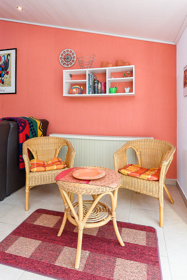 Ferienhaus „Sonnentau“ - Wohnraum mit integrierter Küche