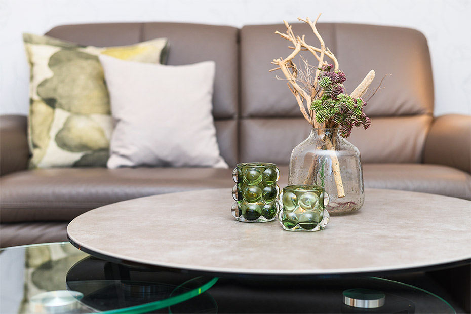 Ferienwohnung 1 - Wohnzimmer mit integriertem Küchenbereich