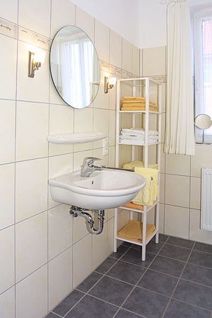 Ferienwohnung 1 - Badezimmer