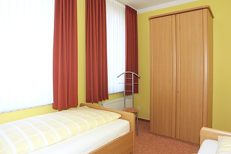 Ferienwohnung 1 - Schlafzimmer 2/Kinderzimmer