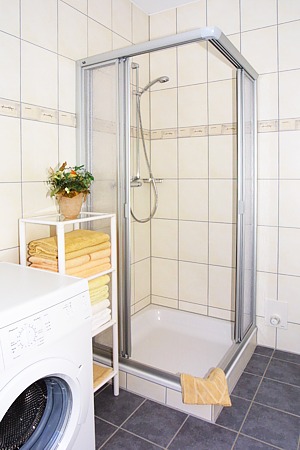 Ferienwohnung 2 - Badezimmer