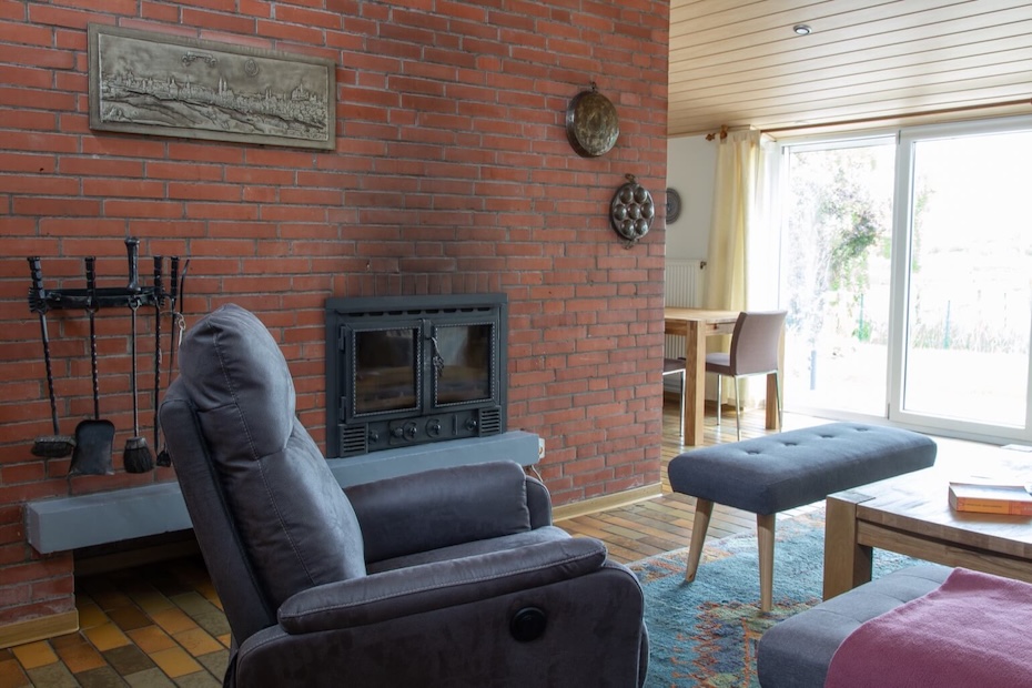 Ferienhaus „Treibholz III“ - Wohnraum mit räumlich abgeteilter Küche